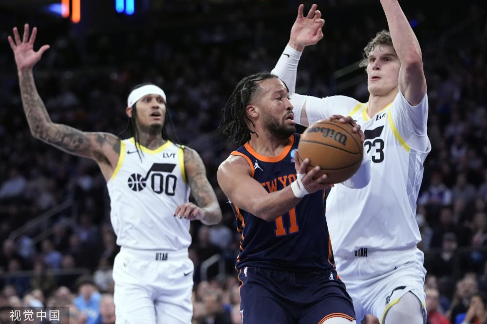 柏林聯合前鋒貝倫斯上演頭球帽子戲法！德甲首人！.